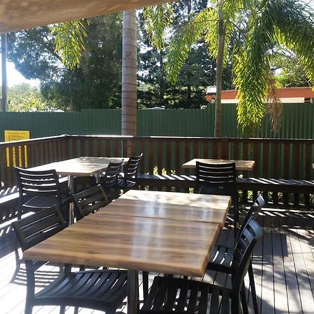 Gin Gin Budget Accommodation Ngoại thất bức ảnh